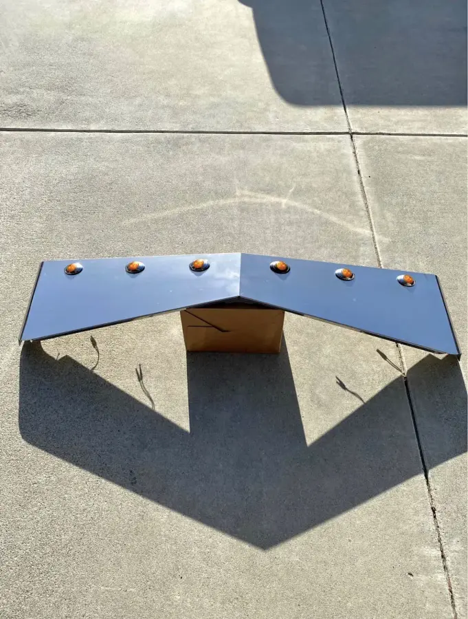 Peterbilt 389/386/379 Bow Tie Drop Visor – part number PTD-2248